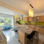 Willa Baobab - - Jardin Saint-Ghislain